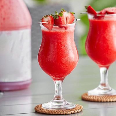 Buzzini Çilek Aromalı Buzlu İçecek Ice Slush Konsantresi, 8 Kg - Buzzini