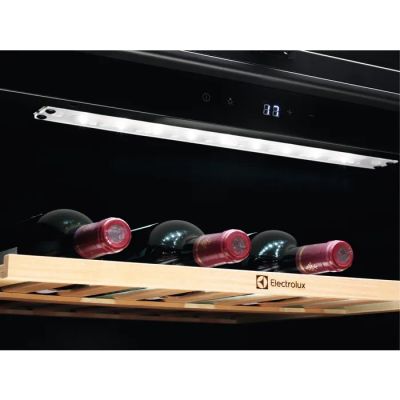 Electrolux EWUS052B5B Şarap Dolabı, 36 Şişe Kapasiteli